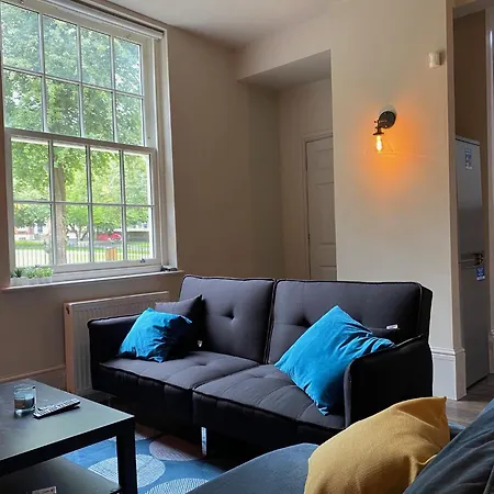 Stunning King In The Heart Of Leeds Center * Leeds (West Yorkshire)