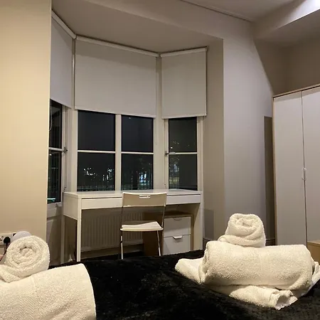 Stunning King In The Heart Of Center شقة ليدز